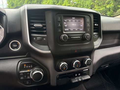 Used 2020 RAM 1500 Big Horn AWD/4WD image 15