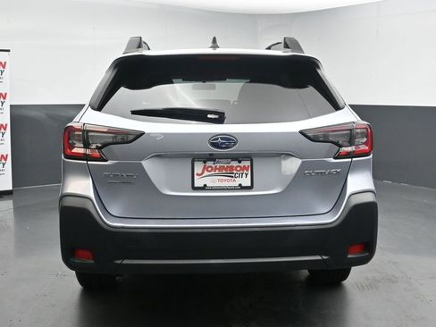 Used 2024 Subaru Outback Premium AWD/4WD image 7