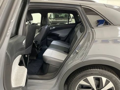 Certified 2023 Volkswagen ID.4 Pro RWD image 8