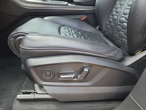 Used 2023 Audi RS Q8 AWD/4WD image 17