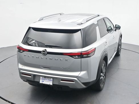 Used 2023 Nissan Pathfinder Platinum AWD/4WD image 31