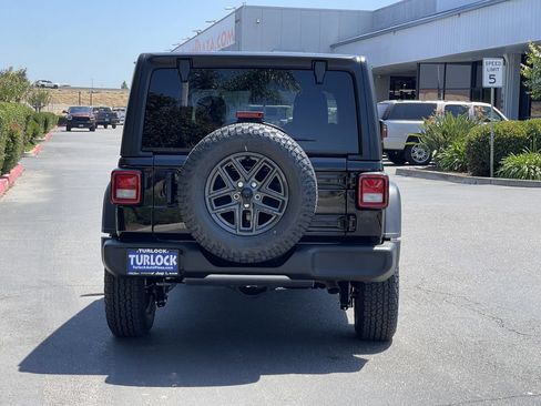 New 2026 Jeep Wrangler Unlimited Sport AWD/4WD image 11