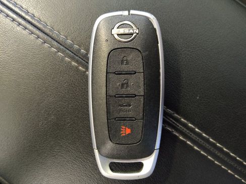 Used 2024 Nissan Sentra SV FWD image 32