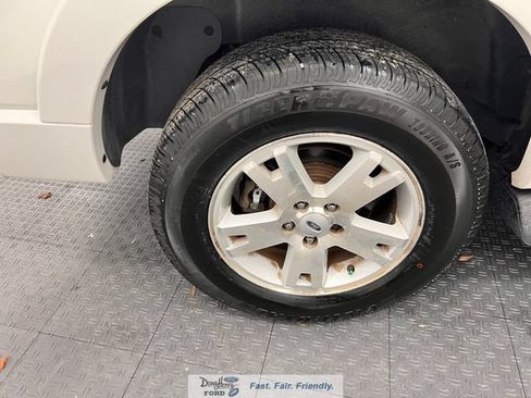 Used 2009 Ford Explorer XLT RWD image 15