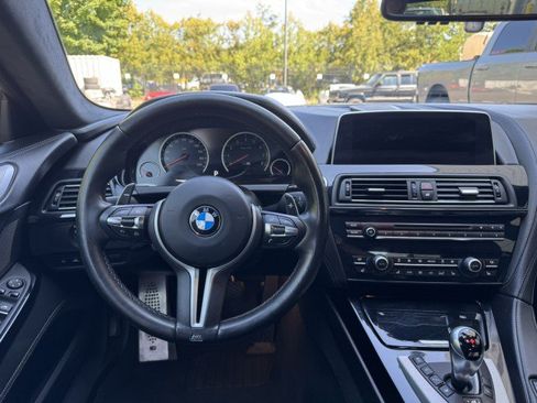 Used 2018 BMW M6 Gran Coupe RWD image 32