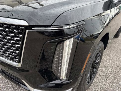 New 2026 Cadillac Escalade Luxury w/ Touring Package image 9