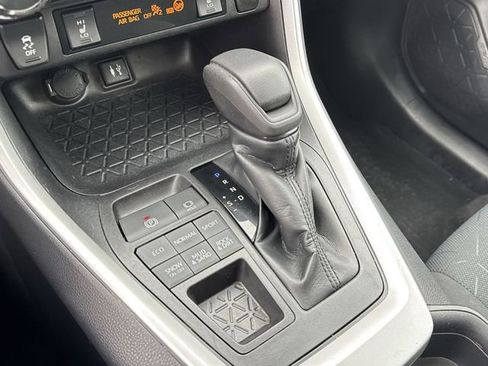 Used 2019 Toyota RAV4 XLE w/ Convenience Package image 13