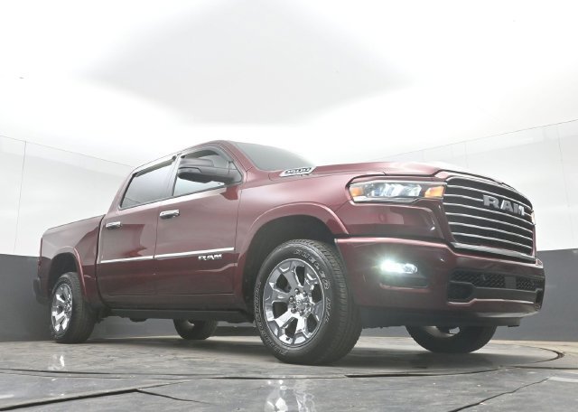 Used 2025 RAM 1500 Big Horn AWD/4WD image 40