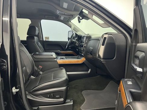 Used 2018 Chevrolet Silverado 2500 High Country w/ Duramax Plus Package image 25