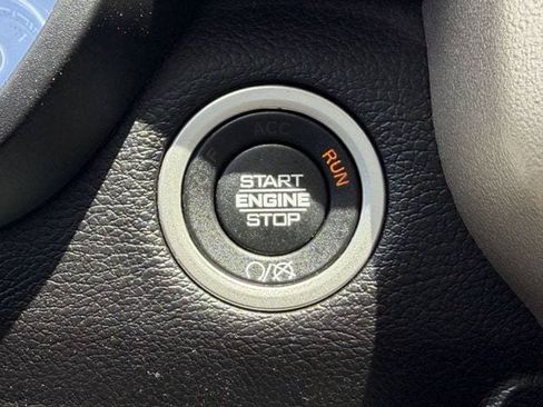 Used 2024 RAM 2500 Laramie AWD/4WD image 20