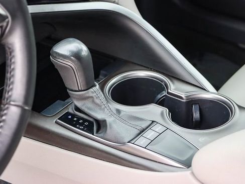 Used 2023 Toyota Camry SE image 20