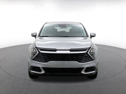 Used 2025 Kia Sportage LX FWD image 2