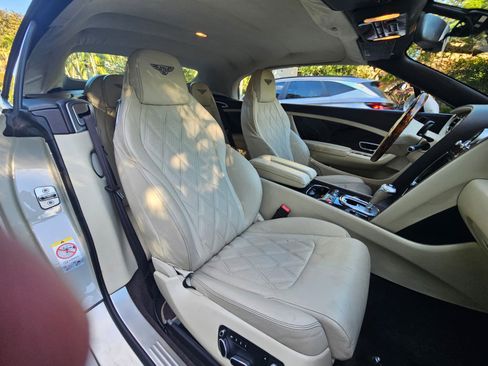 Used 2014 Bentley Continental GT image 19