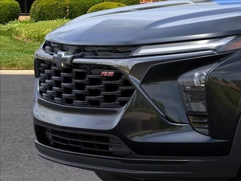 New 2026 Chevrolet Trax RS w/ Sunroof Package FWD image 13