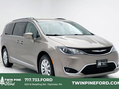 Used 2018 Chrysler Pacifica Touring-L