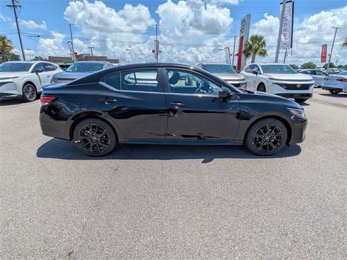 New 2025 Nissan Sentra SR w/ Midnight Edition image 2