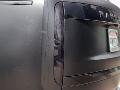 Used 2023 Land Rover Range Rover SE image 7