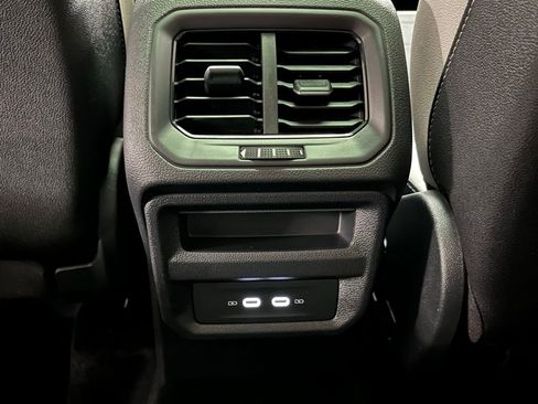 New 2026 Volkswagen Taos SE AWD/4WD image 23