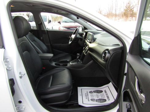 Used 2021 Hyundai Kona Limited w/ Cargo Package image 28