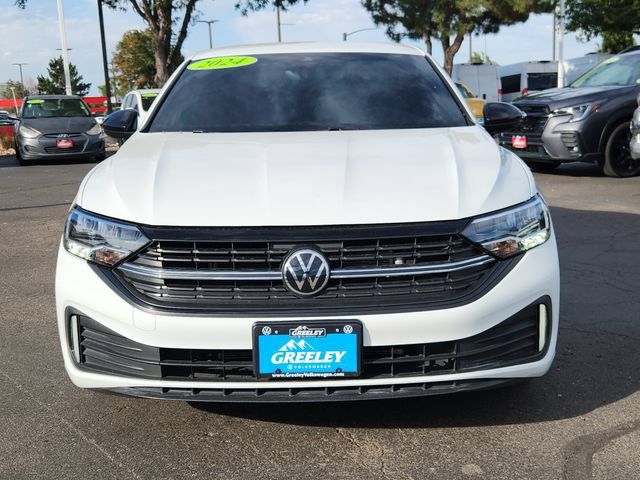 Used 2024 Volkswagen Jetta Sport FWD image 5