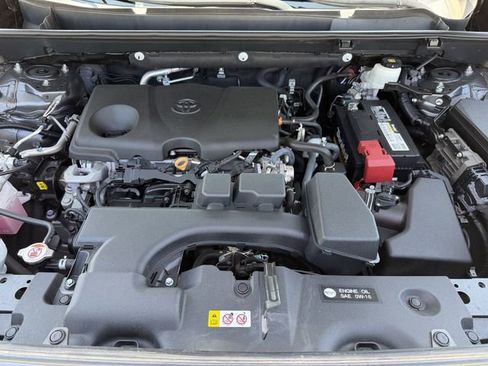 Certified 2022 Toyota RAV4 XLE w/ Convenience Package image 32