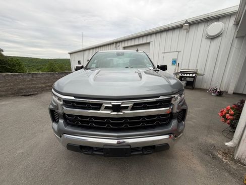Used 2023 Chevrolet Silverado 1500 LT AWD/4WD image 8