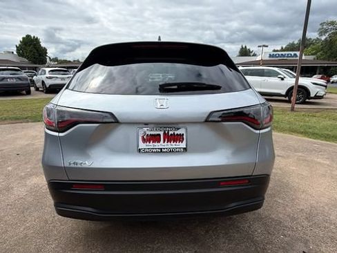 New 2027 Honda HR-V LX image 5