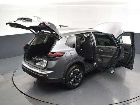New 2026 Nissan Rogue SV w/ SV Premium Package image 34