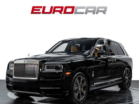 Used 2023 Rolls-Royce Cullinan AWD/4WD image 1