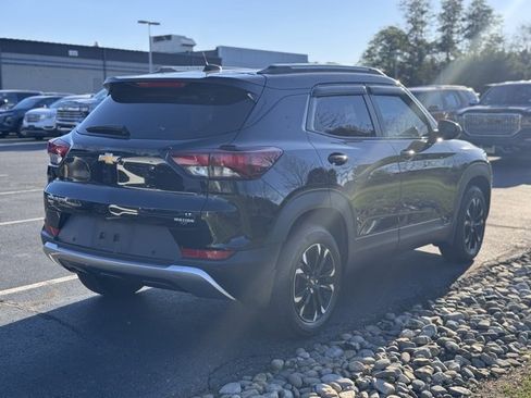 Certified 2022 Chevrolet TrailBlazer LT w/ Convenience Package image 5