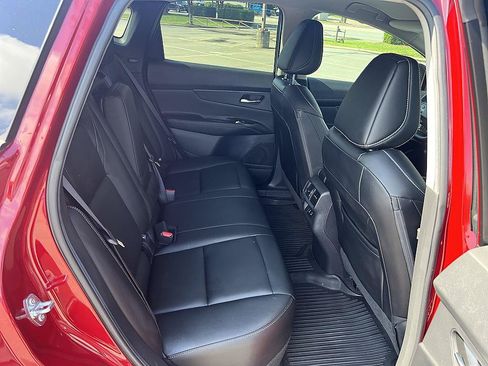 Certified 2025 Nissan Murano SV FWD image 16