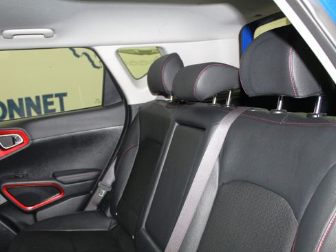 Used 2023 Kia Soul GT-Line w/ GT-Line Technology Package image 12