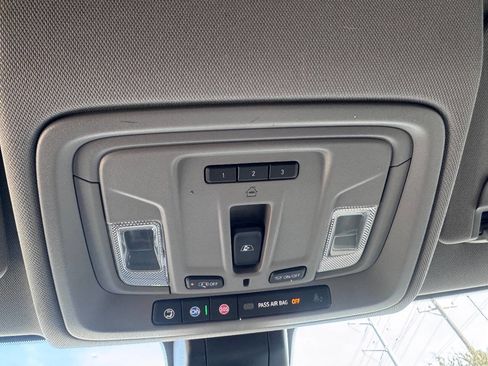 Used 2019 GMC Sierra 1500 SLT w/ SLT Premium Plus Package image 28