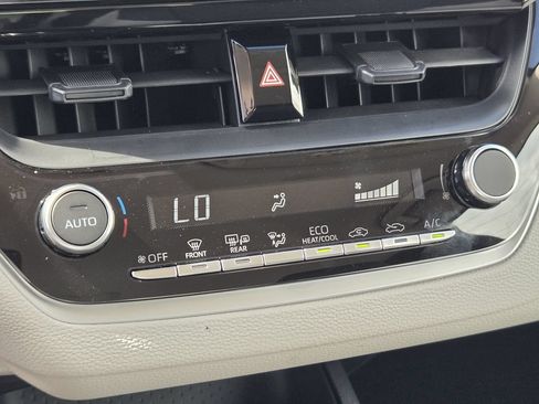 Used 2026 Toyota Corolla LE FWD image 19