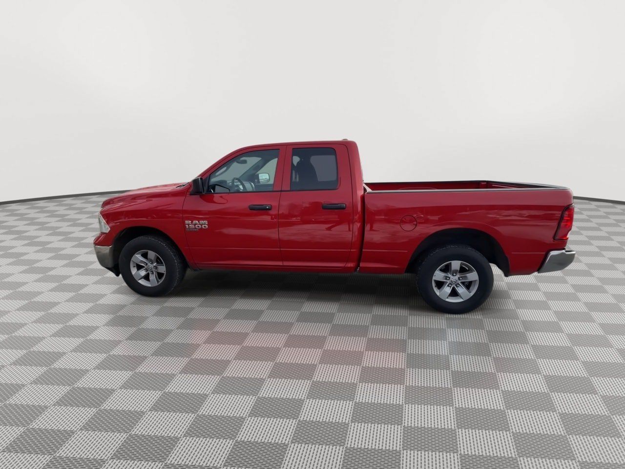 Used 2024 RAM 1500 Classic SLT AWD/4WD image 5