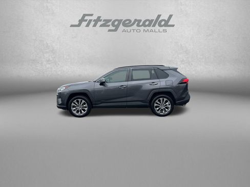 Used 2019 Toyota RAV4 Limited w/ Advanced Technology Package AWD/4WD image 4