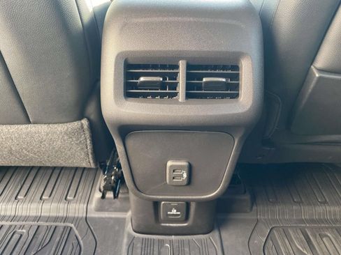 Used 2024 GMC Terrain SLT w/ LPO, Floor Liner Package FWD image 12