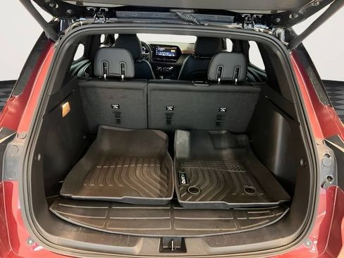 Used 2025 Chevrolet TrailBlazer RS w/ Convenience Package AWD/4WD image 12