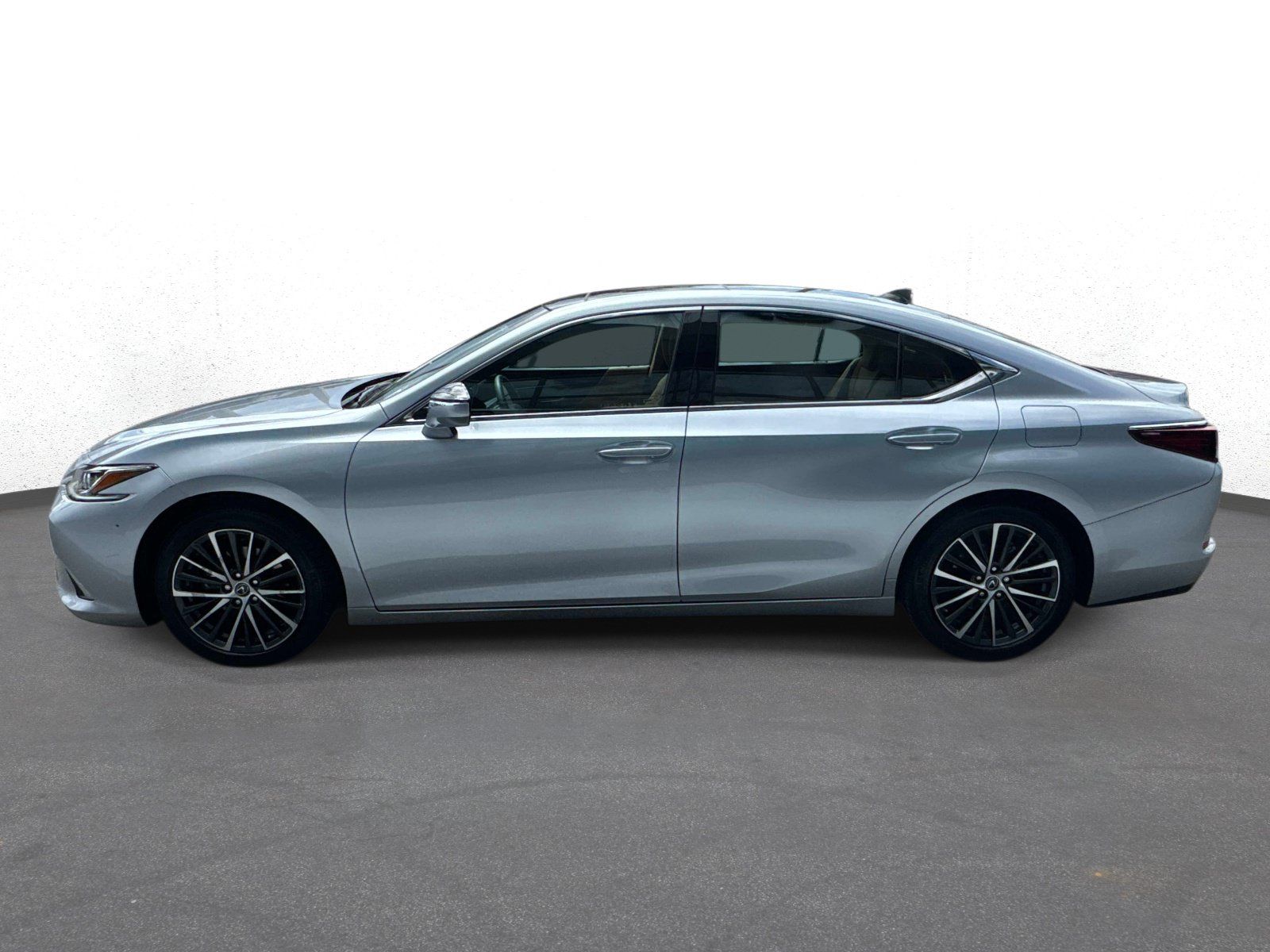 Used 2024 Lexus ES 350 w/ Premium Package FWD image 6