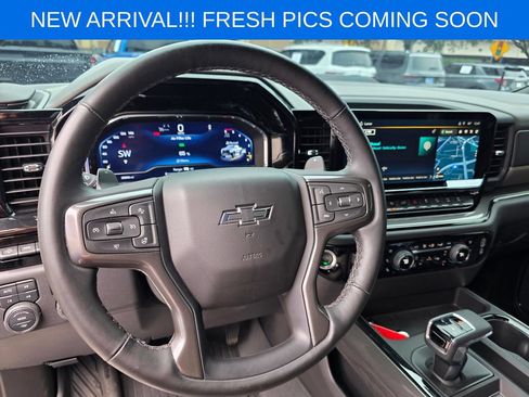 Used 2025 Chevrolet Silverado 1500 ZR2 w/ Technology Package AWD/4WD image 8