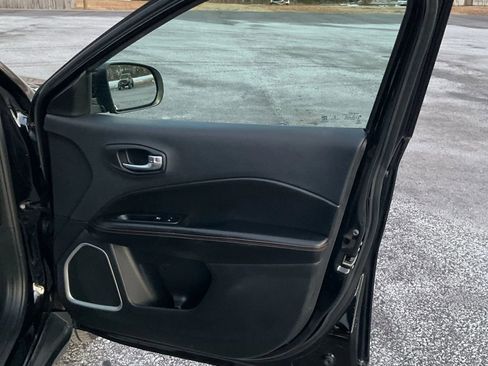 Used 2020 Jeep Compass Limited image 36