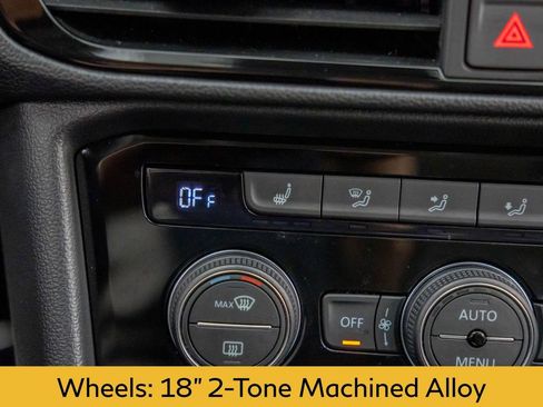 Used 2024 Volkswagen Taos SE image 24