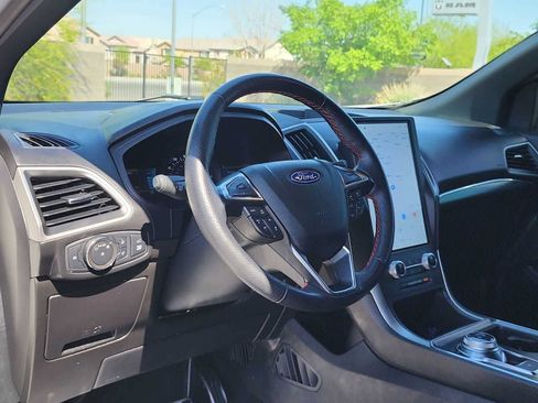 Used 2022 Ford Edge ST-Line w/ Class II Trailer Tow Package AWD/4WD image 10