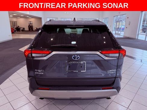 Used 2022 Toyota RAV4 Limited image 7