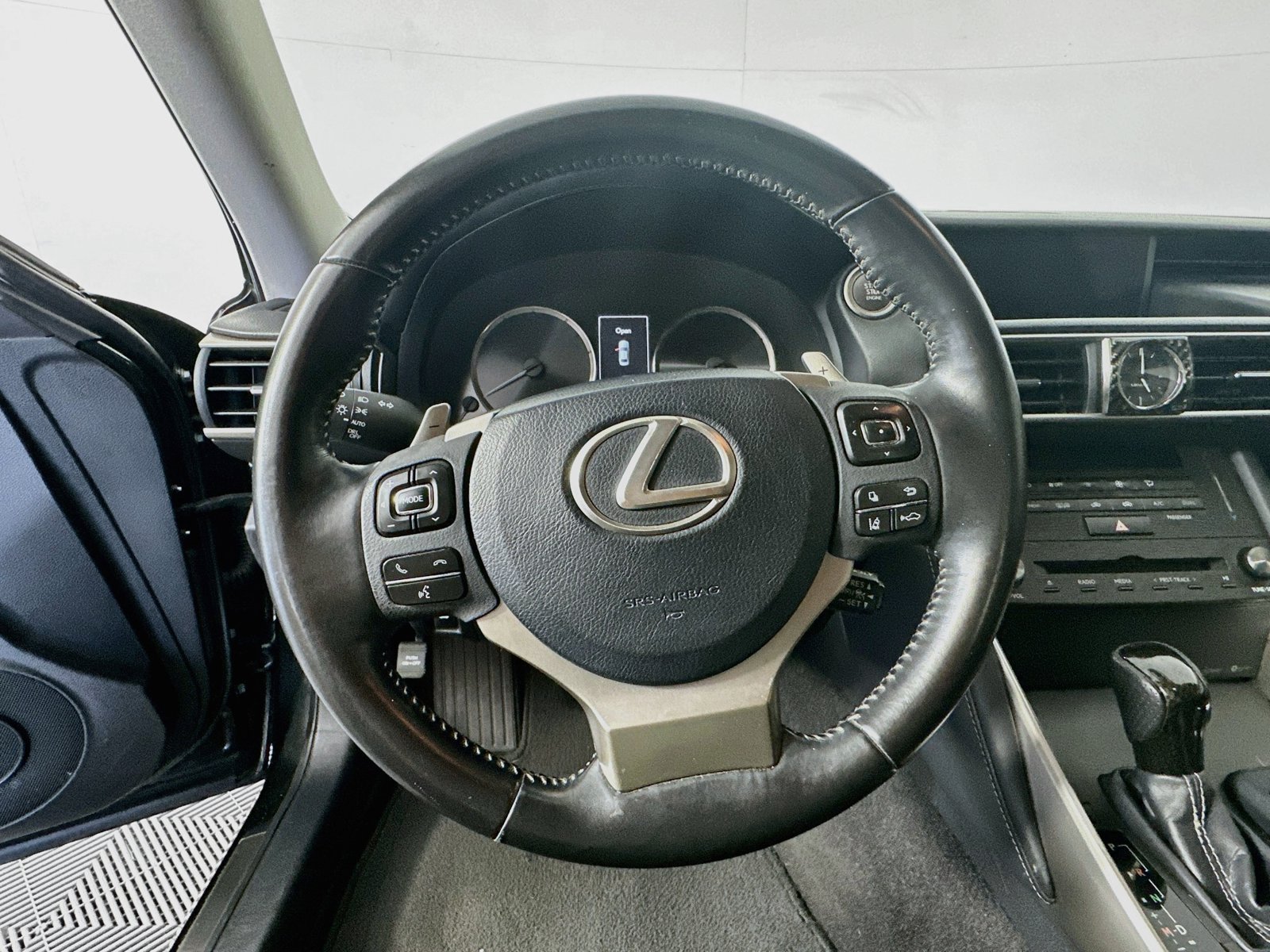 Used 2019 Lexus IS 300 w/ Accessory Package RWD image 11
