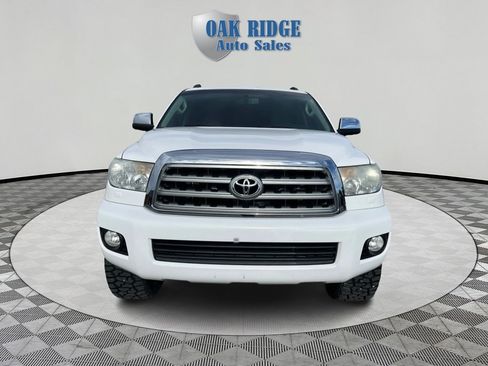 Used 2016 Toyota Sequoia Limited w/ Safety & Convenience Package image 2