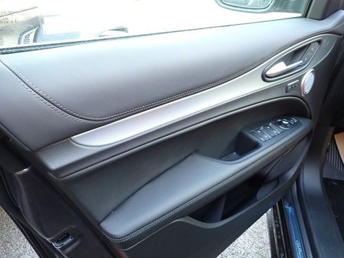 New 2025 Alfa Romeo Stelvio Sprint image 14