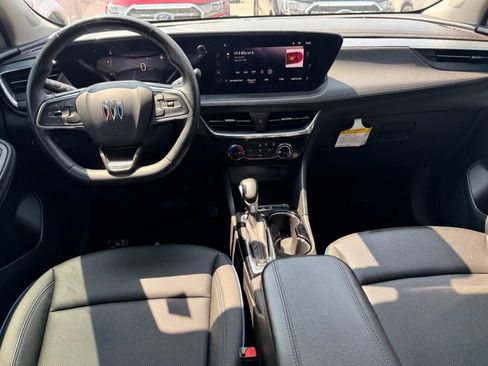 Used 2025 Buick Encore GX Sport Touring FWD image 11