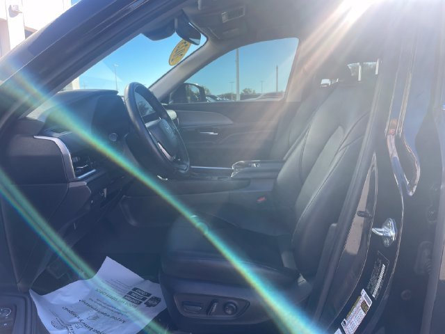 Used 2025 Toyota Grand Highlander AWD image 19