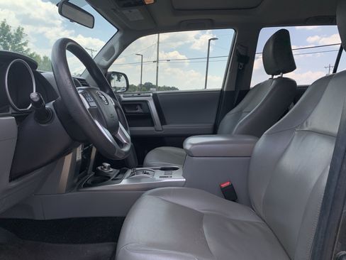 Used 2013 Toyota 4Runner SR5 w/ Convenience Pkg AWD/4WD image 16
